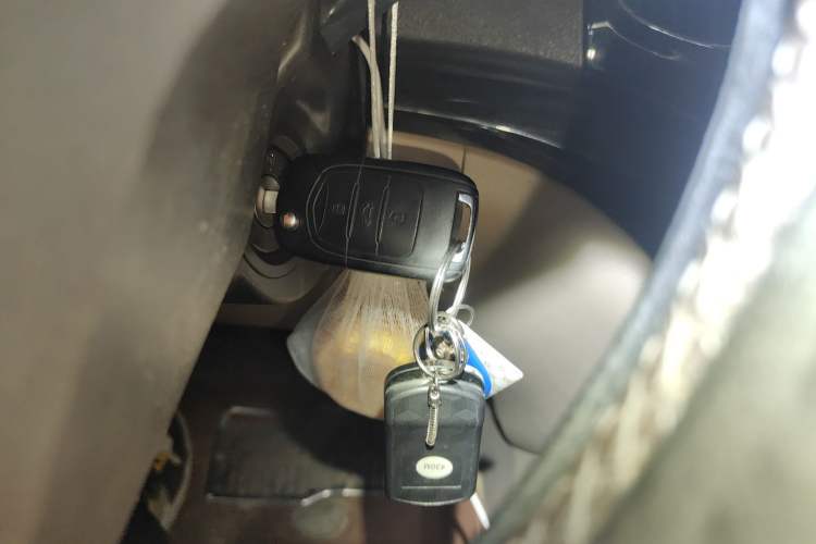 Used Baojun 730 2015 1.8L Manual Luxury Navigation ESP Version 7-seater