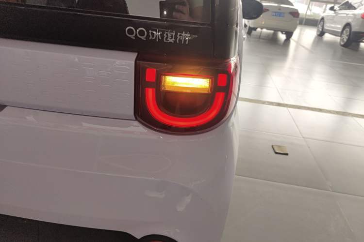 Used Chery QQ Ice Cream 2022 170km Sundae Phosphate Lithium-Ion Right Rear Taillight