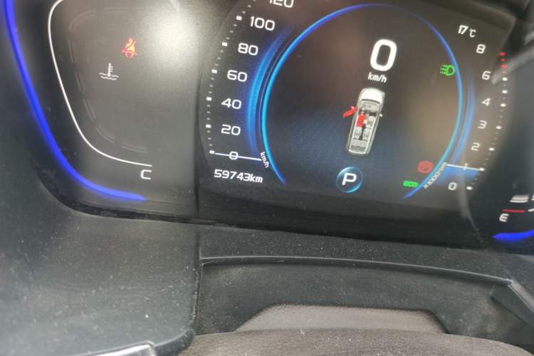 Used Geely Auto Jiajie 2021 1.8TD DCT Luxury Model Odometer Close Up