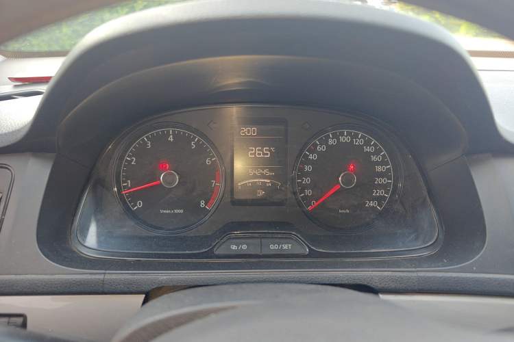 Used Volkswagen Lavida 2013 Revised Classic 1.6L Manual Fashion Edition Instrument Cluster