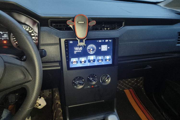 Used Wuling Hongguang PLUS 2019 1.5T Manual Standard Version 7 Seats
