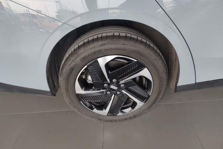 Used Geely Galaxy L6 2025 EM-i 140km Explorer+ Edition