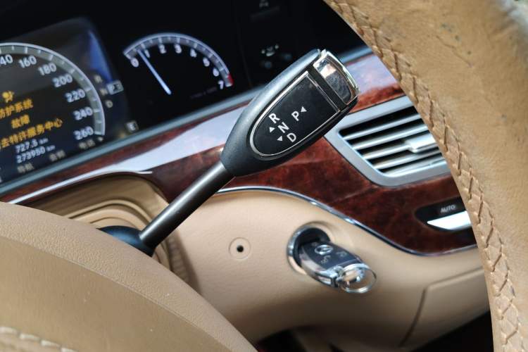 Used Mercedes-Benz S-Class 2011 S 350 L CGI Gear Lever