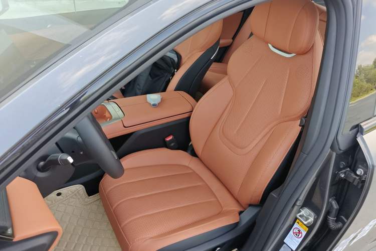 Used Deepal L07 2024 230Max Qiankun Intelligent Driving ADS SE Range-Extended Version