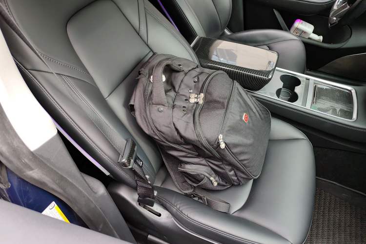 Used Tesla Model Y 2021 Long-Range All-Wheel-Drive Version