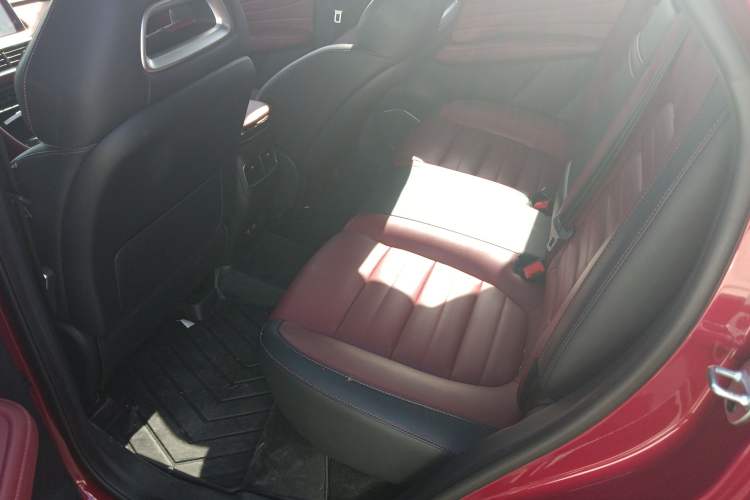 Used MG HS 2019 30T Automatic 2WD Trophy Enhanced Version China VI Standard
