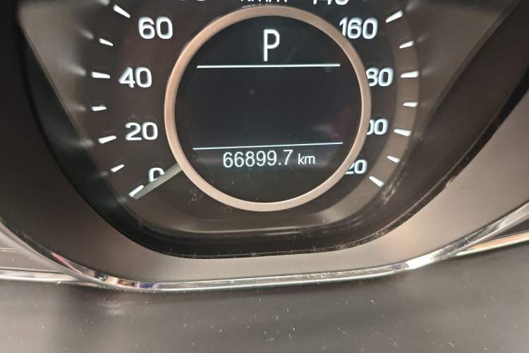 Used Ford Escort 2019 Revised Version 1.5L Automatic Enjoyment Type China VI Standard Odometer Close Up