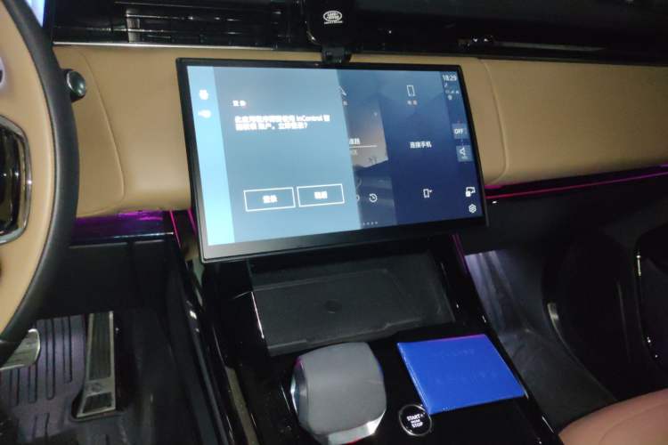 Used Land Rover Range Sport 2024 400PS Dynamic SE Audio And AC Panel