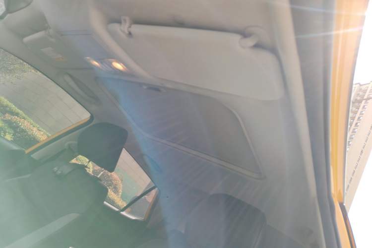 Used Kia kx1 Stonic 2021 1.4L CVT Sunroof Model