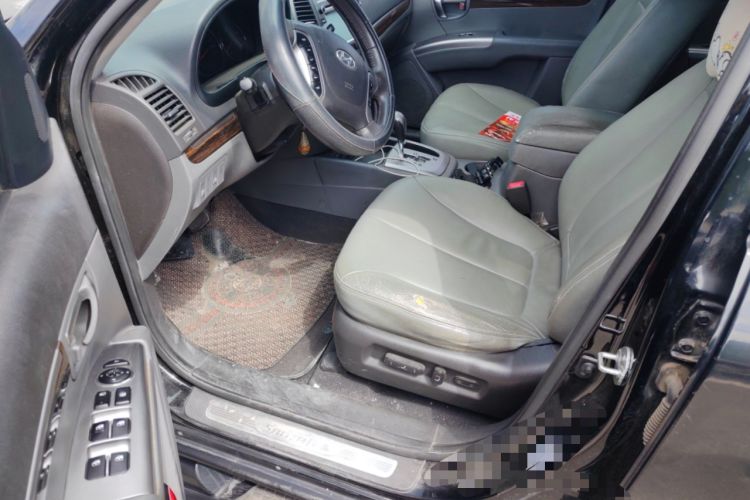 Used Hyundai Santa Fe Classic 2012 2.4 Comfort Edition 7-Seater Four-Wheel Drive Driver Seat