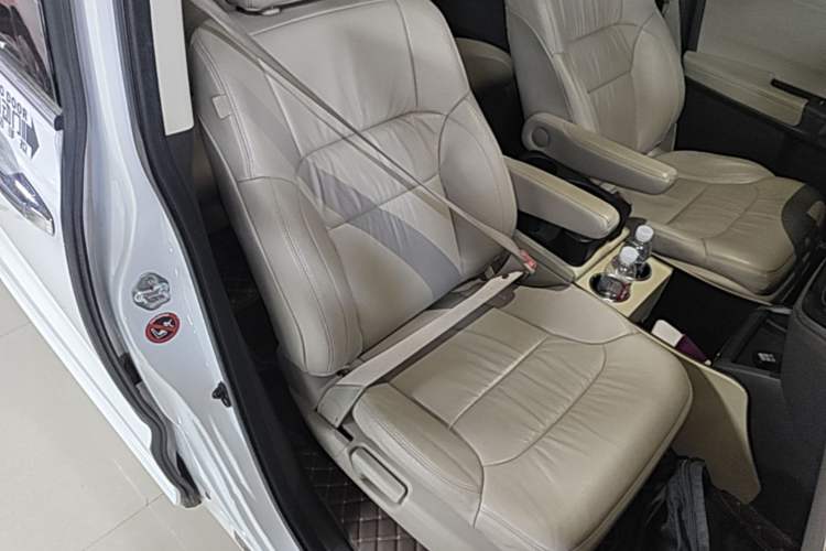 Used Honda Odyssey 2015 Revised 2.4L Luxury Edition
