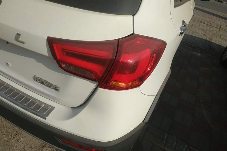 Used Haval H1 2015 1.5L AMT Luxury Model