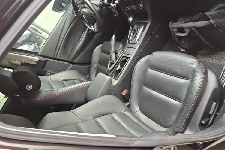 Used Mazda Atenza 2014 2.5L Blue Sky Prestige Edition
