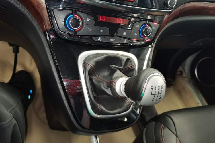 Used Haval H6 2014 Sport Version 1.5T Manual Two-Wheel Drive Elite Edition