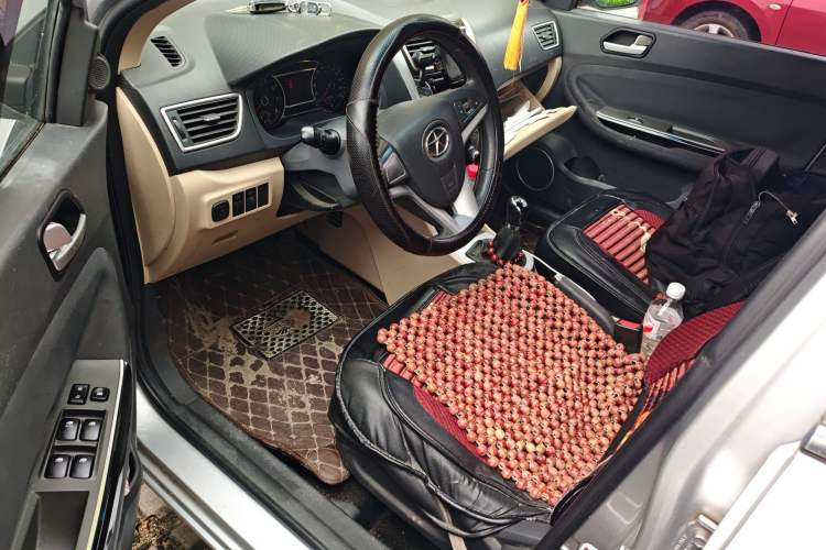 Used JAC Group J6 A30 2013 1.5L Manual Luxury Model China IV Standard