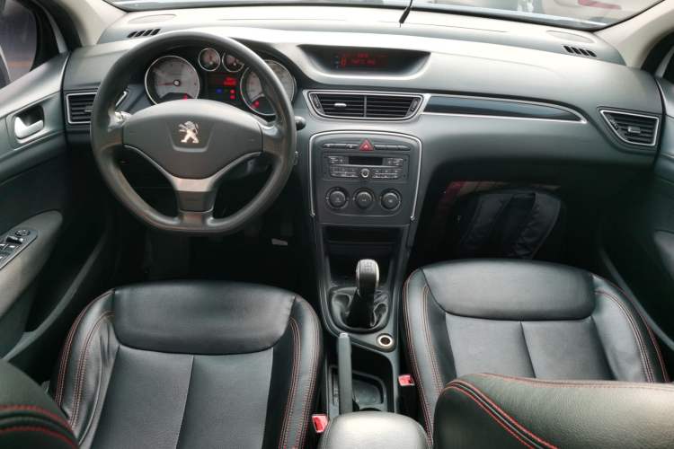 Used Peugeot 308 2014 Enjoy Edition Classic 1.6L Manual YouShang Model
