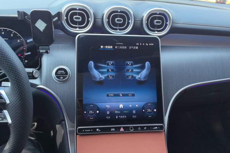 Used Mercedes-Benz GLC 2026 GLC 260 L 4MATIC Luxury Model
