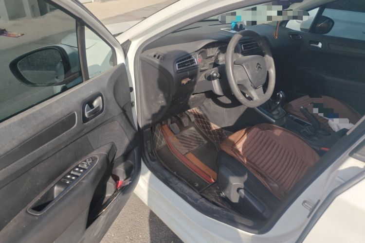 Used Citroen C4 Sega 2018 1.6L Manual Comfort Model Driver Seat