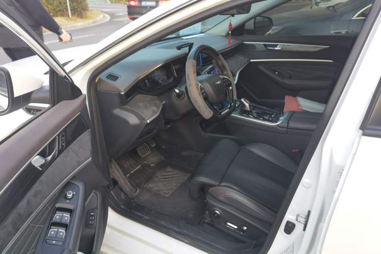 Used Dongfeng Aeolus Yixuan MAX 2021 1.5T Ultra-Fierce Cool Dad Edition
