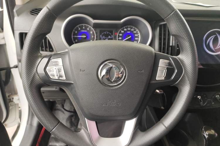 Used Dongfeng Aeolus AX3 2016 1.5L Automatic Shangkue Model Steering Wheel