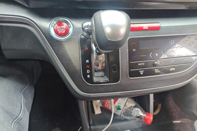 Used Honda Elysion 2016 2.4L Luxury Edition
