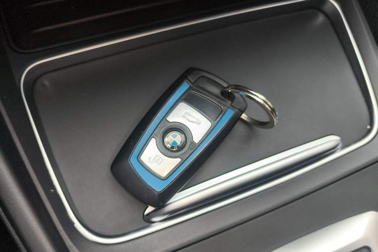 Used BMW 3 Series 2018 330i M Sport Night Edition Interior 1