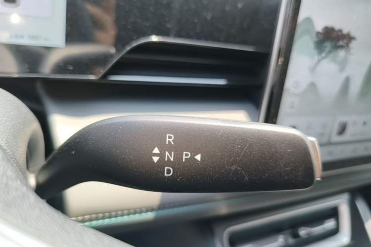 Used BYD Qin L 2025 EV 545KM Beyond Version Gear Lever