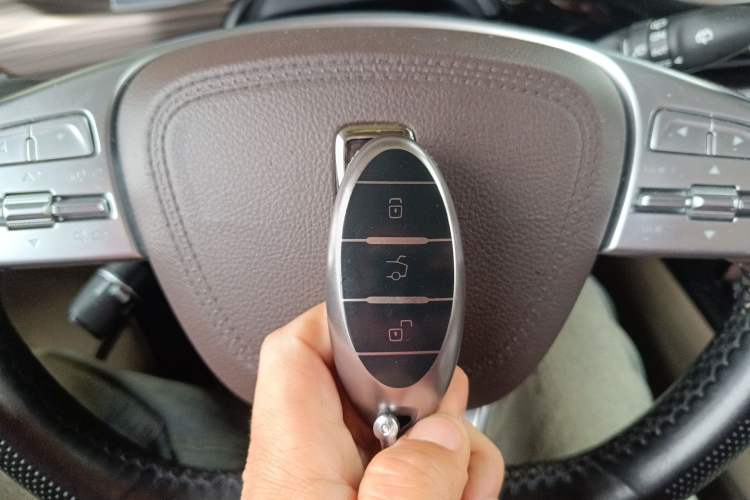 Used Bestune T77 2021 PRO 280 TID Automatic Luxury Model Vehicle Key