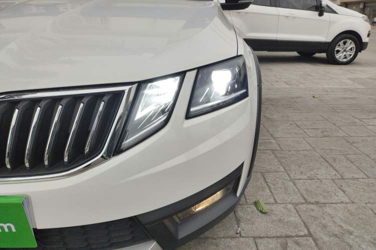 Used Skoda Octavia 2019 TSI280 DSG Luxury Edition Station Wagon China VI Standard
