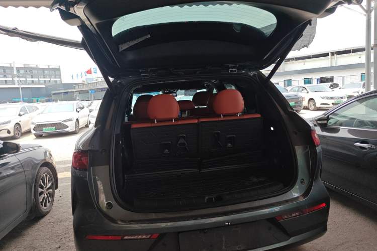 Used BYD Tang L 2025 EV 600KM All-Wheel-Drive LiDAR Flagship Model
