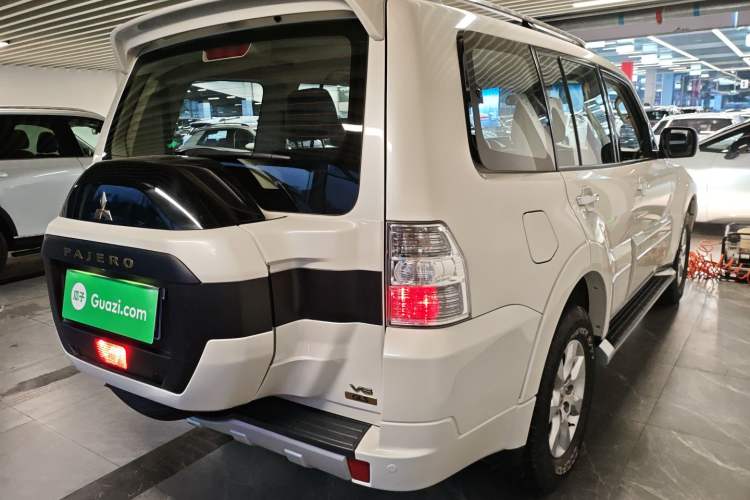 Used Mitsubishi Pajero 2020 3.0L Automatic Comfort Edition