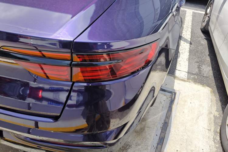 Used Geely Auto Preface 2021 2.0TD Flagship Edition Right Rear Taillight