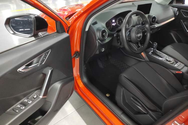 Used Audi Q2L 2018 35 TFSI Launch Exclusive Edition China V