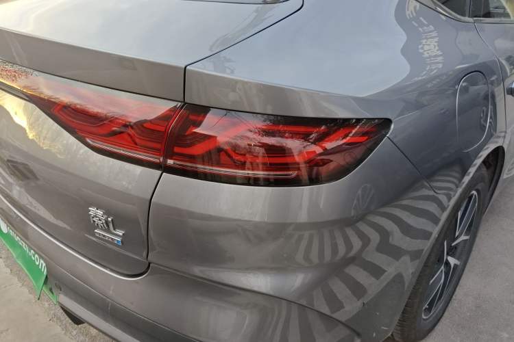 Used BYD Qin L 2025 DM-i Smart Drive 120KM Leading Model
