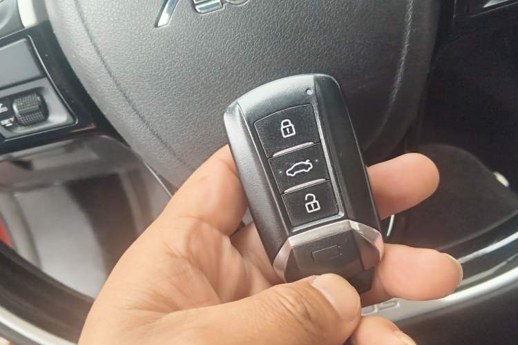 Used Dongfeng Aeolus Yixuan 2021 230T Automatic Zuiying Knight Edition Vehicle Key