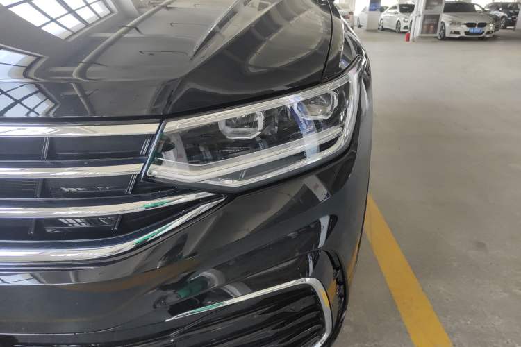 Used Volkswagen Tiguan L 2024 Outstanding Model 330TSI Automatic Two-Wheel Drive R-Line Dragon Glory Edition