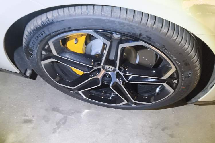 Used Xiaomi Auto SU7 2024 Four-Wheel Drive Ultra-Long Range Advanced Intelligent Driving Max Edition