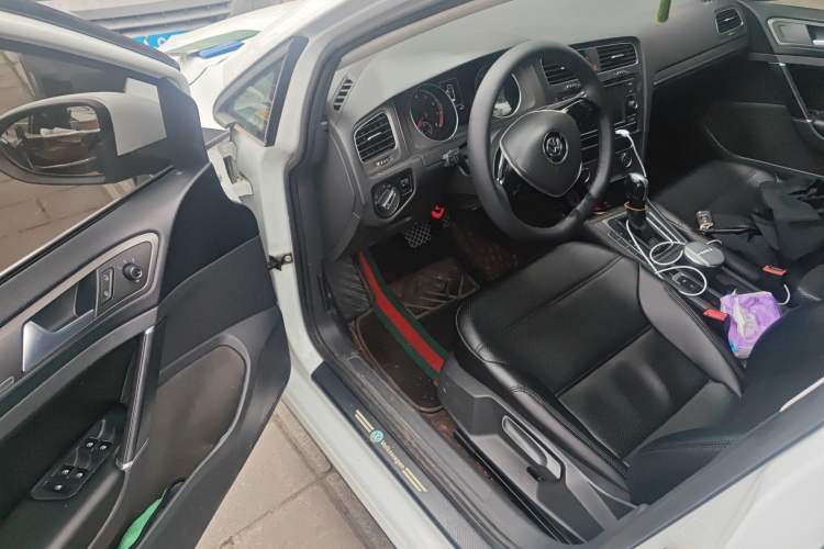 Used Volkswagen Golf 2016 230TSI Automatic Comfort Version