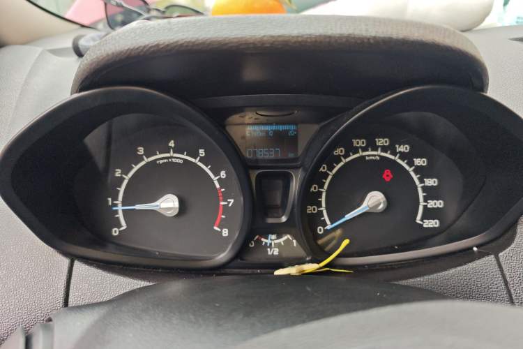 Used Ford EcoSport 2013 1.5L Manual Comfort Model
