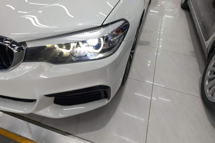 Used BMW 5 Series 2019 Facelifted 530Li Leading Edition M Sport Package