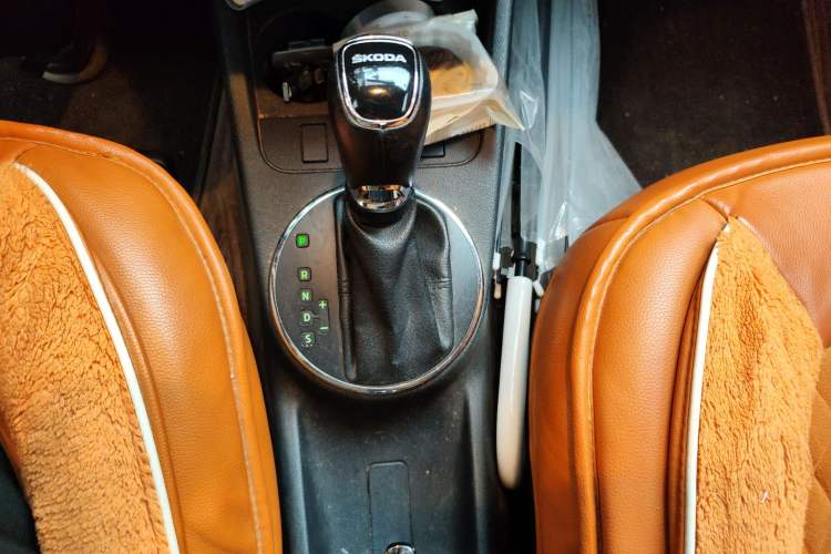 Used Skoda Fabia 2014 1.6L Automatic Monte Carlo Edition
