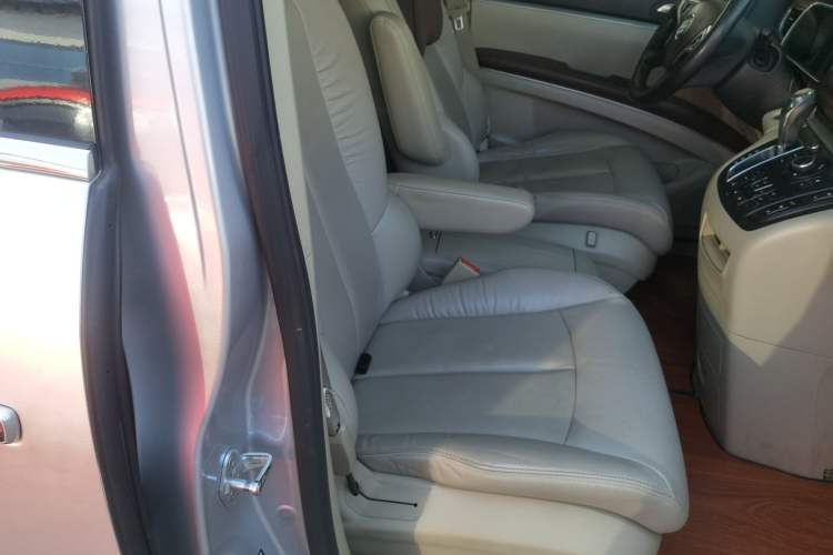 Used Buick GL8 2017 25S Luxury Version China V Standard Right Front Seat