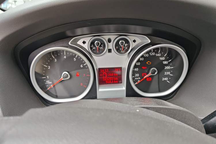 Used Ford Focus 2013 Sedan Classic 1.8L Manual Base Model