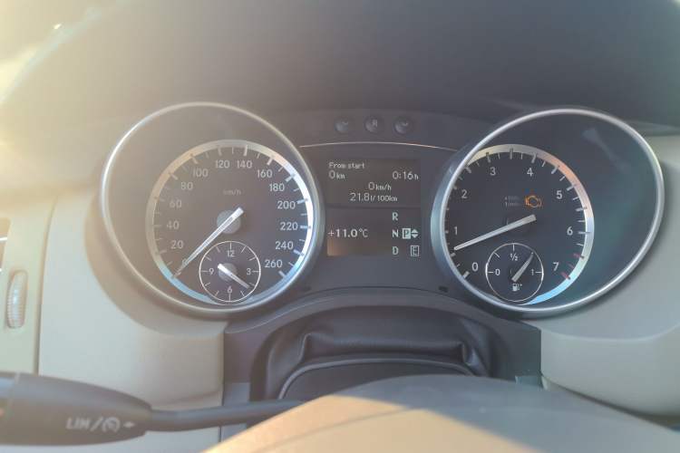 Used Mercedes-Benz R-Class 2011 R 350 L 4MATIC Instrument Cluster