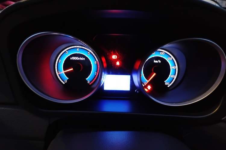 Used CHANGAN KAICHENG Ruixing M70 2018 1.5L Comfort Version Flat-Top Bi-Door DAM15DL Instrument Cluster