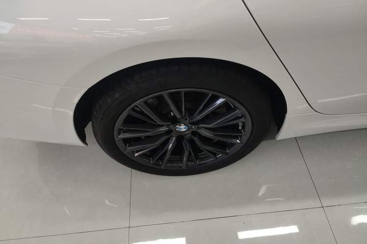 Used BMW 3 Series 2024 325Li M Sport Night Edition Package Right Rear Wheel Hub