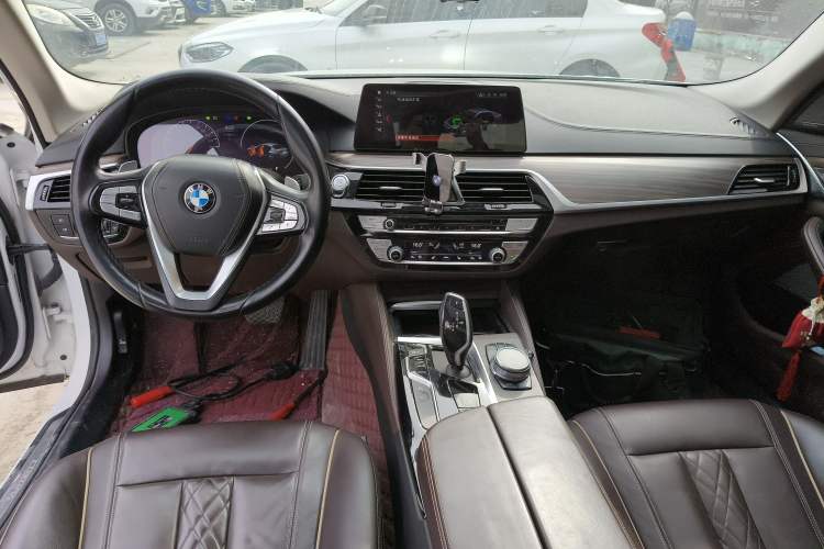 Used BMW 5 Series 2018 Facelifted 530Li Luxury Edition Premium Package
