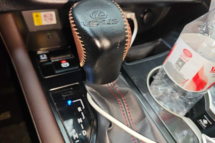 Used Lexus RX 2020 Revised Version 300 Two-Wheel Drive Comfort Edition Gear Lever