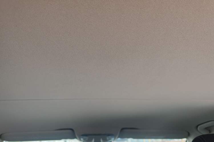 Used Mercedes-Benz Vito 2021 2.0T Elite Version 7 Seats Headliner