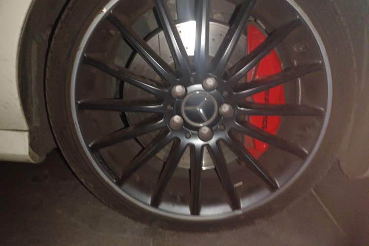 Used Mercedes-Benz CLA AMG 2017 Facelift AMG CLA 45 4MATIC Right Front Wheel Hub
